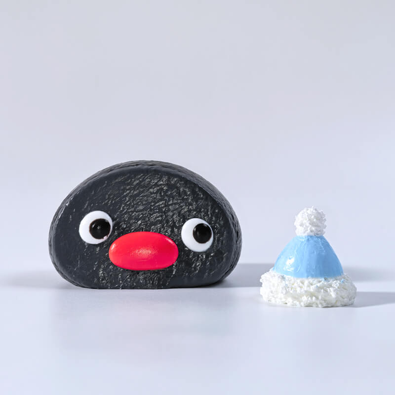 Black Penguin With Snowman hat Taba Squishy BAMSQUISHY